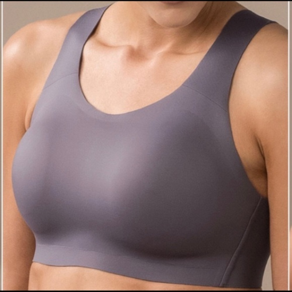Lululemon bra - Picture 3 of 8